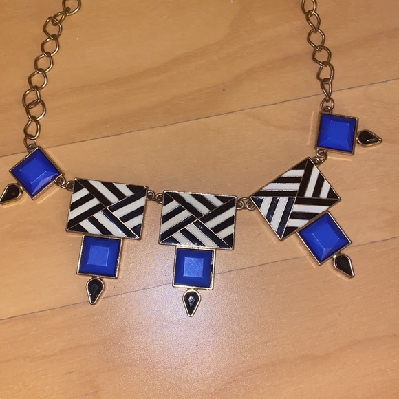 Statement Necklace - Picture 3 of 3